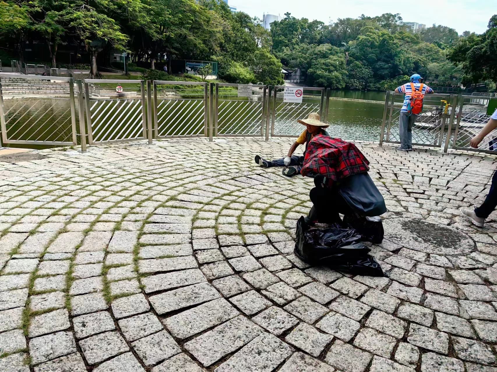 7bff4a1c3f6fae8a01f023943ea9884